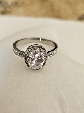 Cubic Zirconia CZ Cluster Halo Ring Silver Tone Size 10 Women's